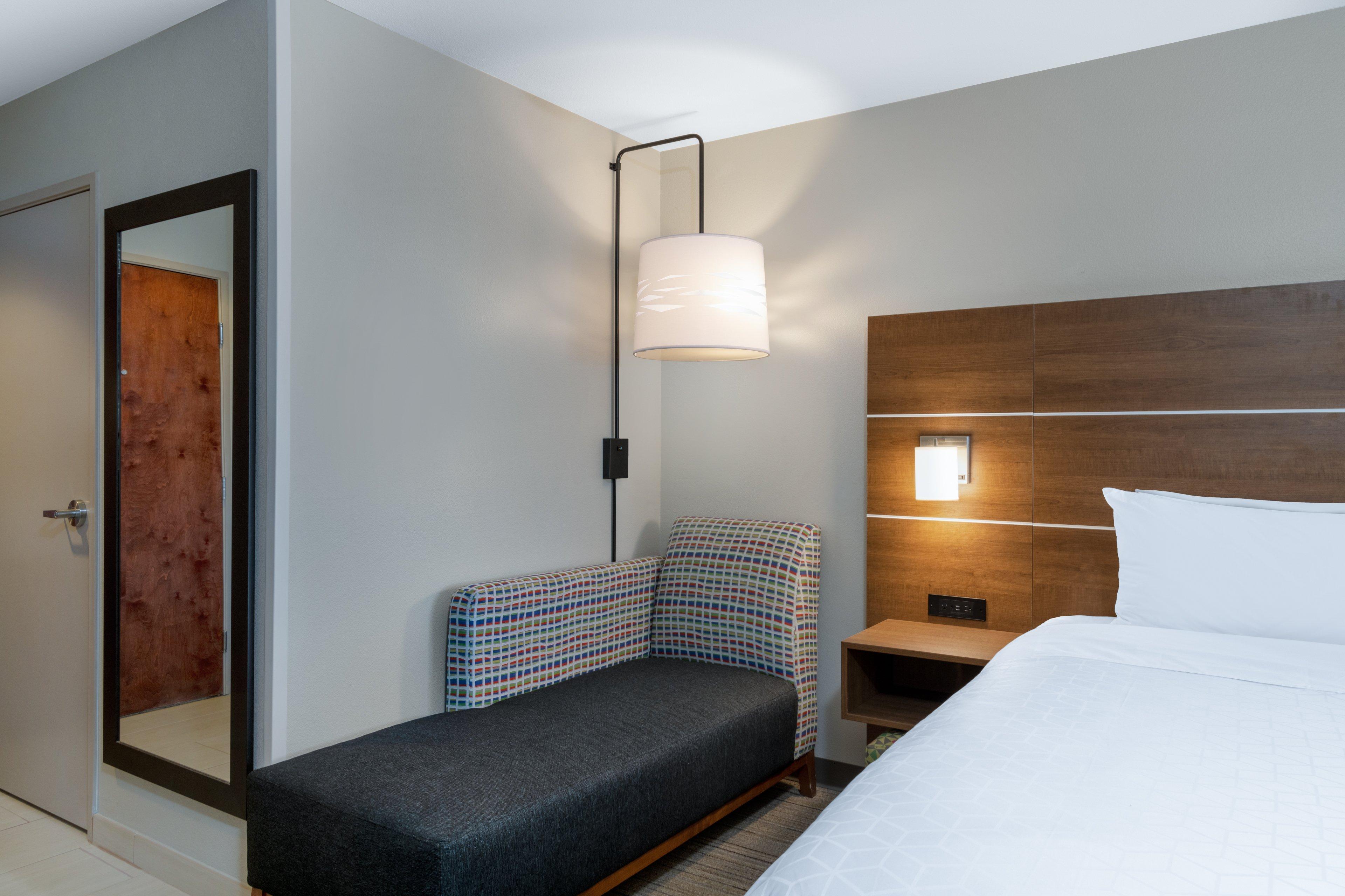 Holiday Inn Express & Suites Colorado Springs-Airport, An Ihg Hotel Bagian luar foto