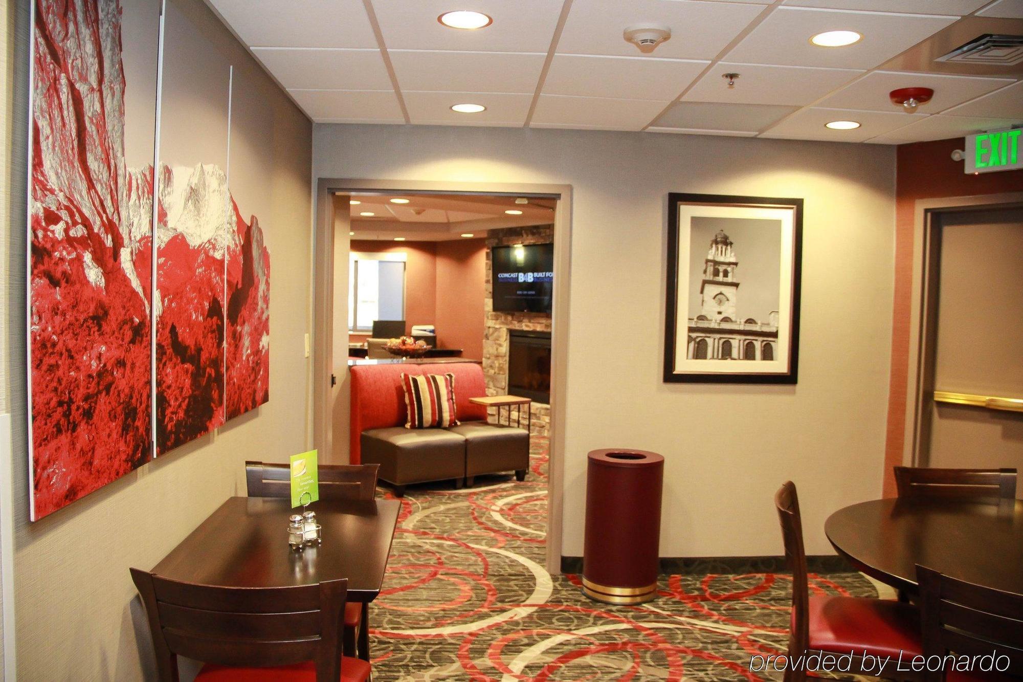 Holiday Inn Express & Suites Colorado Springs-Airport, An Ihg Hotel Bagian luar foto