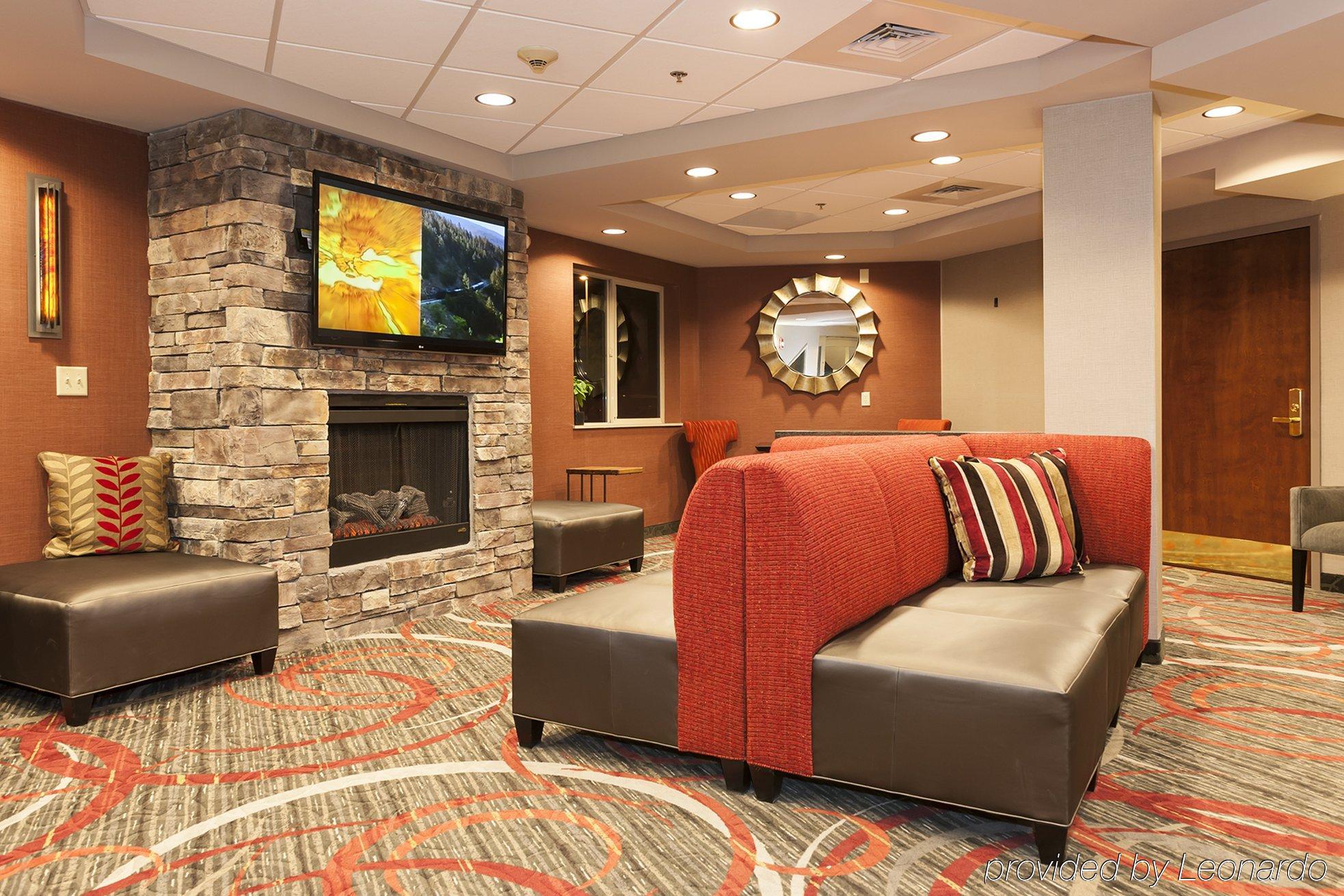 Holiday Inn Express & Suites Colorado Springs-Airport, An Ihg Hotel Bagian luar foto