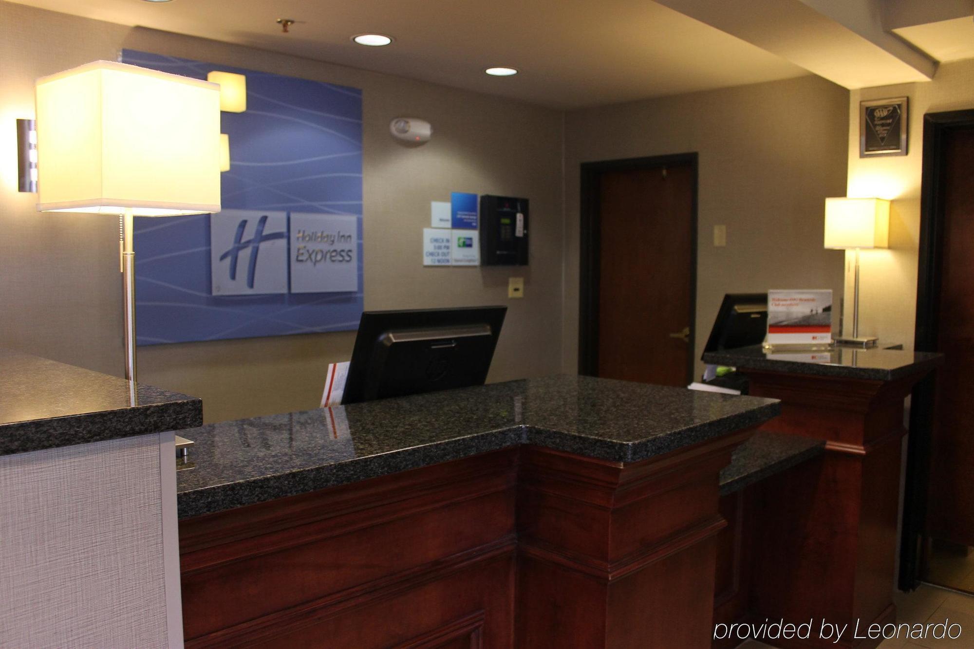 Holiday Inn Express & Suites Colorado Springs-Airport, An Ihg Hotel Bagian luar foto